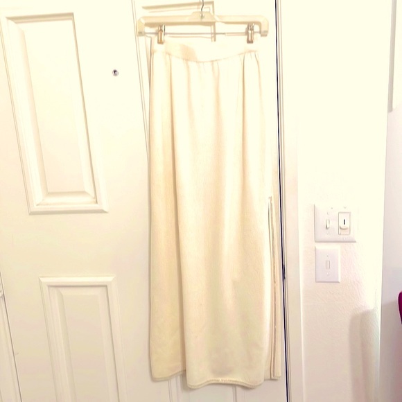 St John Evening Long Skirt Sz 6 - Picture 1 of 5